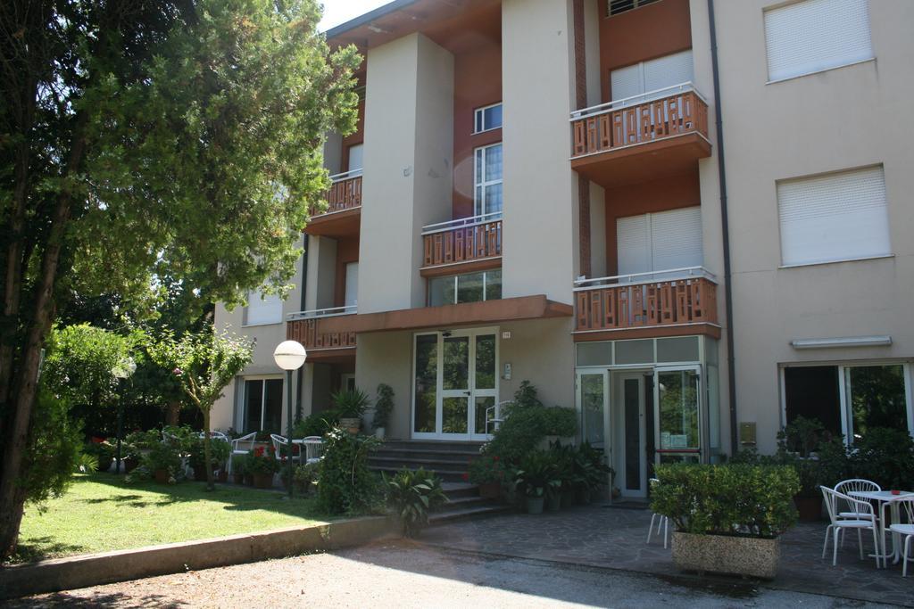 Albergo Da Siro Misano Adriatico Eksteriør billede